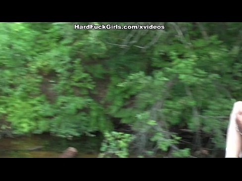 Двойное проникновение с большим хуем в тугой заднице